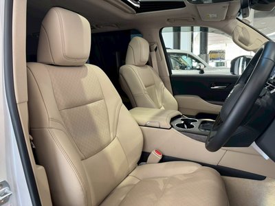 2025 Toyota LAND CRUISER 300 — миниатюра 46