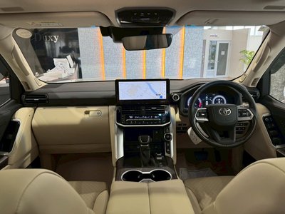 2025 Toyota LAND CRUISER 300 — миниатюра 80