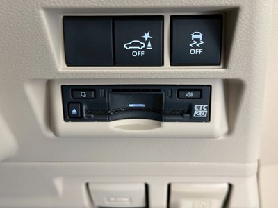 2025 Toyota LAND CRUISER 300 — миниатюра 77