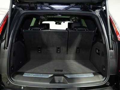 صورة مصغرة 28 لـ 2022 Cadillac ESCALADE