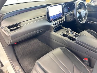 2024 Lexus RX thumbnail 46
