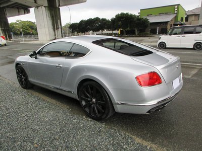 صورة 8 لـ 2016 Bentley CONTINENTAL