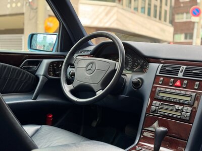 1997 Mercedes-BENZ E-CLASS — миниатюра 19