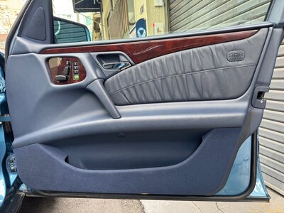 1997 Mercedes-BENZ E-CLASS — миниатюра 25