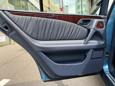 1997 Mercedes-BENZ E-CLASS — миниатюра 26