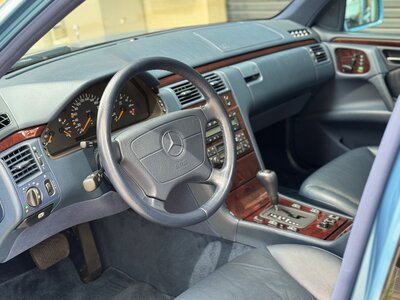 1997 Mercedes-BENZ E-CLASS — миниатюра 28