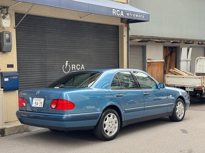 1997 Mercedes-BENZ E-CLASS — миниатюра 5