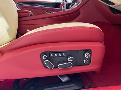 صورة 14 لـ 2024 Bentley CONTINENTAL