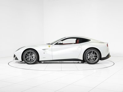 2015 Ferrari F12 BERLINETTA — миниатюра 8