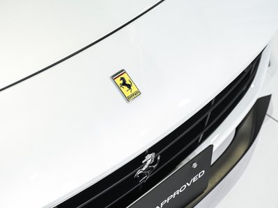 2015 Ferrari F12 BERLINETTA — миниатюра 38