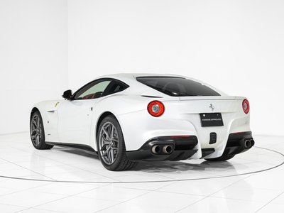 2015 Ferrari F12 BERLINETTA — миниатюра 30