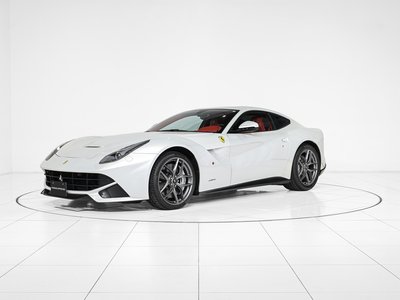 2015 Ferrari F12 BERLINETTA — миниатюра 37
