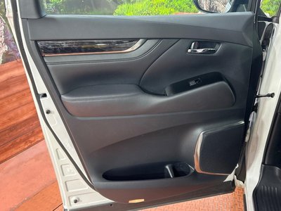صورة 57 لـ 2023 Toyota ALPHARD