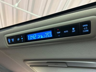 صورة 44 لـ 2023 Toyota ALPHARD