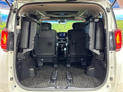 صورة 11 لـ 2023 Toyota ALPHARD