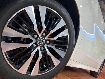 صورة 14 لـ 2023 Toyota ALPHARD