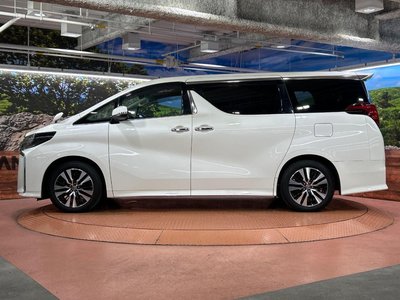 صورة 50 لـ 2023 Toyota ALPHARD
