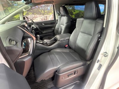 صورة 62 لـ 2023 Toyota ALPHARD
