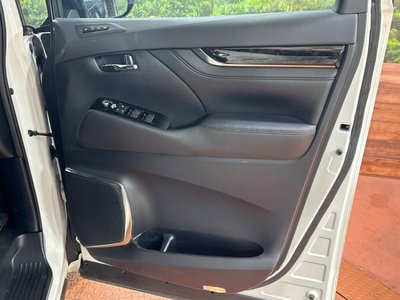 صورة 58 لـ 2023 Toyota ALPHARD