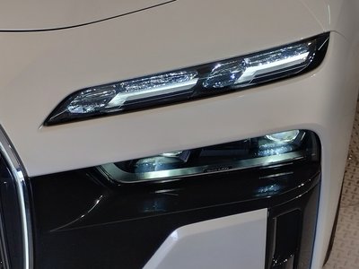 2025 BMW I7 thumbnail 22