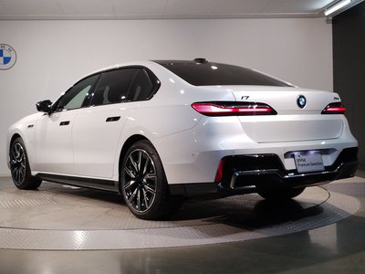 2025 BMW I7 photo 10