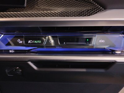 2025 BMW I7 thumbnail 58