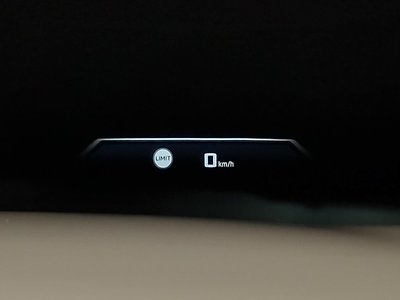 2025 BMW I7 thumbnail 80