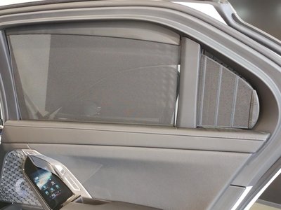 2025 BMW I7 thumbnail 53