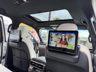 2024 Lexus LX thumbnail 23