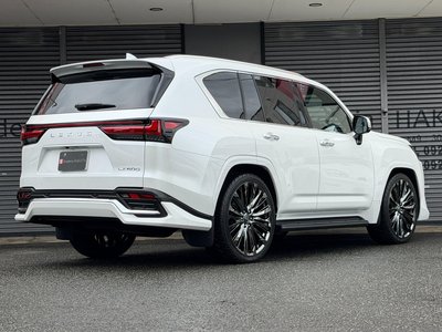 2024 Lexus LX photo 5