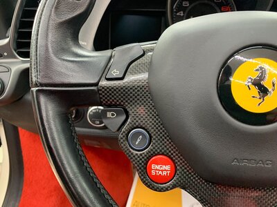 صورة 58 لـ 2013 Ferrari 458 SPIDER