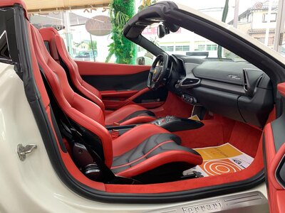 صورة 77 لـ 2013 Ferrari 458 SPIDER