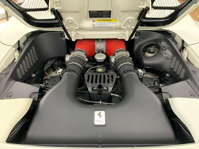 صورة 99 لـ 2013 Ferrari 458 SPIDER