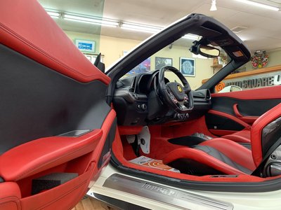 صورة 44 لـ 2013 Ferrari 458 SPIDER