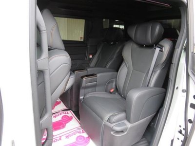 صورة 14 لـ 2024 Toyota ALPHARD