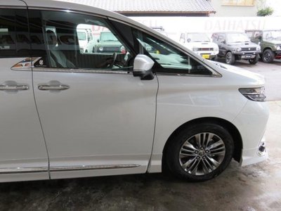 صورة 27 لـ 2024 Toyota ALPHARD