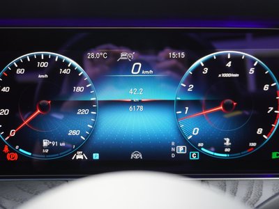 صورة 21 لـ 2020 Mercedes-BENZ E-CLASS