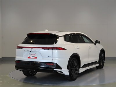 2025 Toyota CROWN ESTATE photo 3