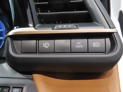 2025 Toyota CROWN ESTATE thumbnail 29