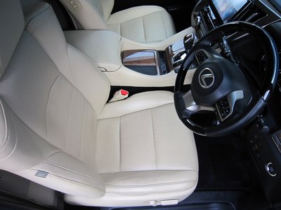 صورة 54 لـ 2017 Toyota ALPHARD