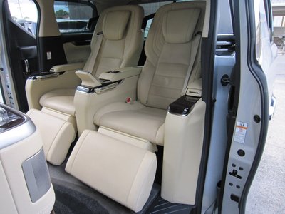 صورة 63 لـ 2017 Toyota ALPHARD