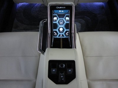 صورة 51 لـ 2017 Toyota ALPHARD