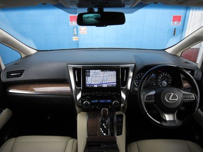 صورة 18 لـ 2017 Toyota ALPHARD