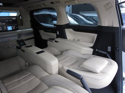 صورة 76 لـ 2017 Toyota ALPHARD
