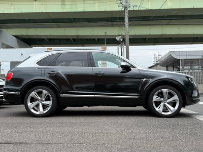 صورة مصغرة 8 لـ 2017 Bentley BENTAYGA