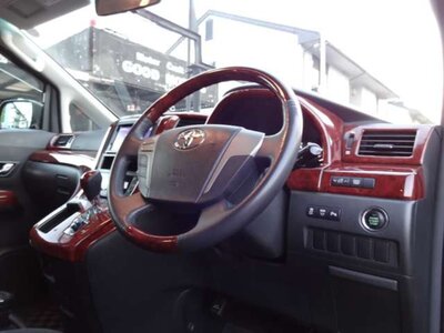 صورة 12 لـ 2010 Toyota ALPHARD