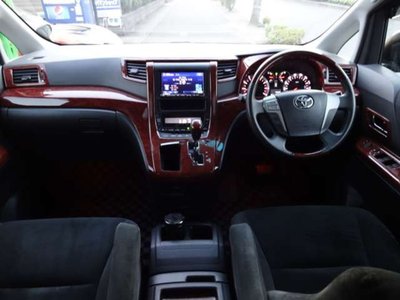 صورة 18 لـ 2010 Toyota ALPHARD