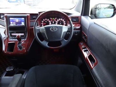 صورة 19 لـ 2010 Toyota ALPHARD