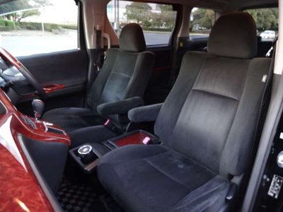 صورة 14 لـ 2010 Toyota ALPHARD