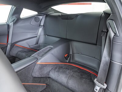 صورة 7 لـ 2021 Ferrari ROMA